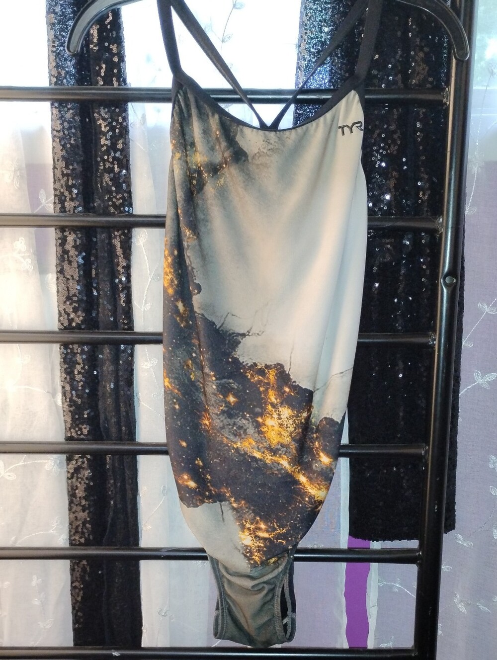 TYR Pyrite performance swimsuit. Nwot. Size Large